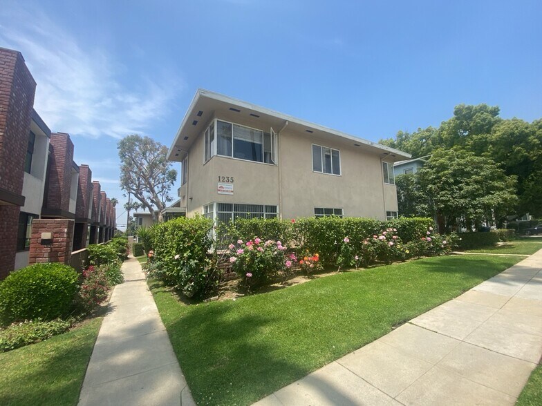 More Photos Of 1235 N Brand Blvd, Glendale Apartments For Sale