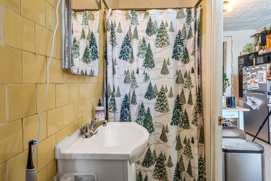More Photos Of 656 Henry St, Brooklyn Apartments For Sale
