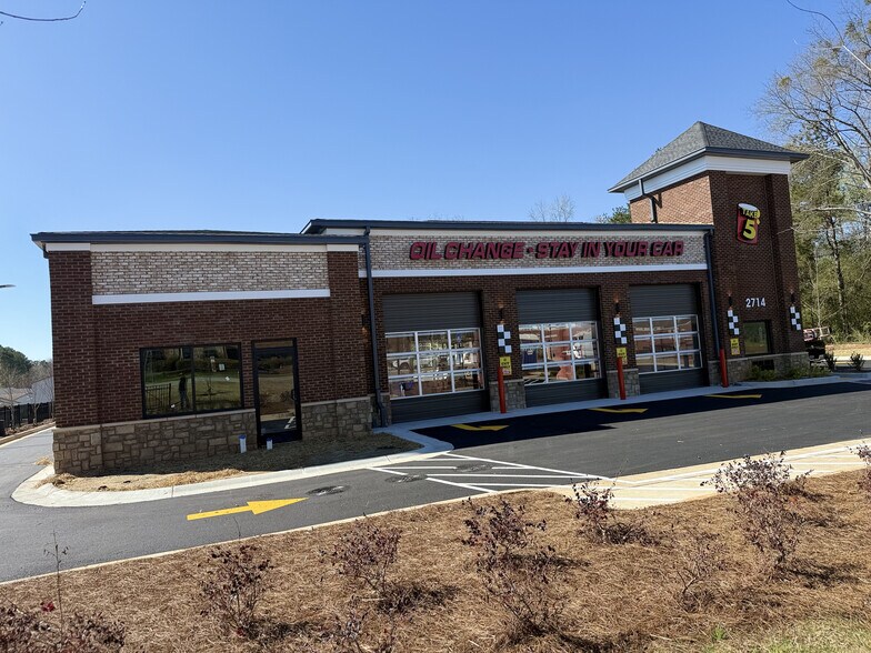 More Photos Of 2714 Highway 54, Peachtree City General Retail For Lease