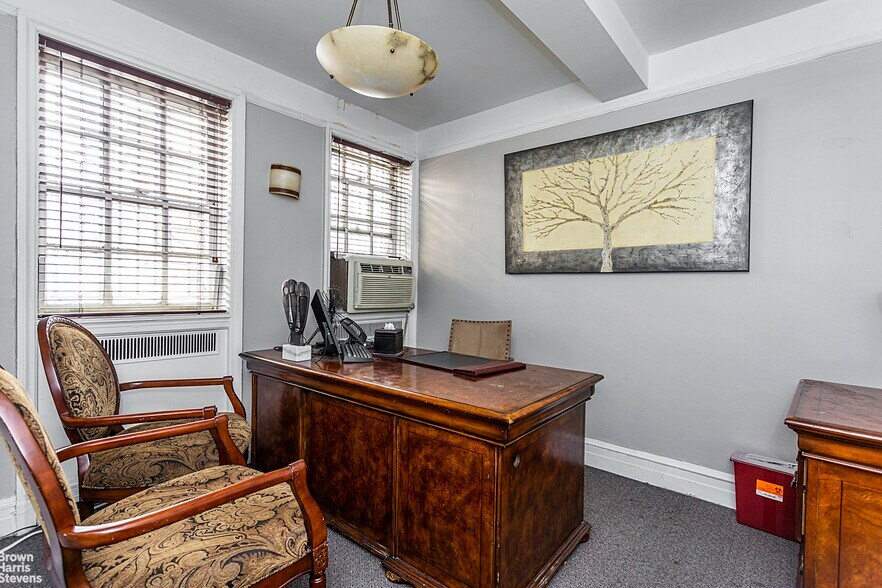 More Photos Of 893-899 Park Ave, New York Apartments For Sale