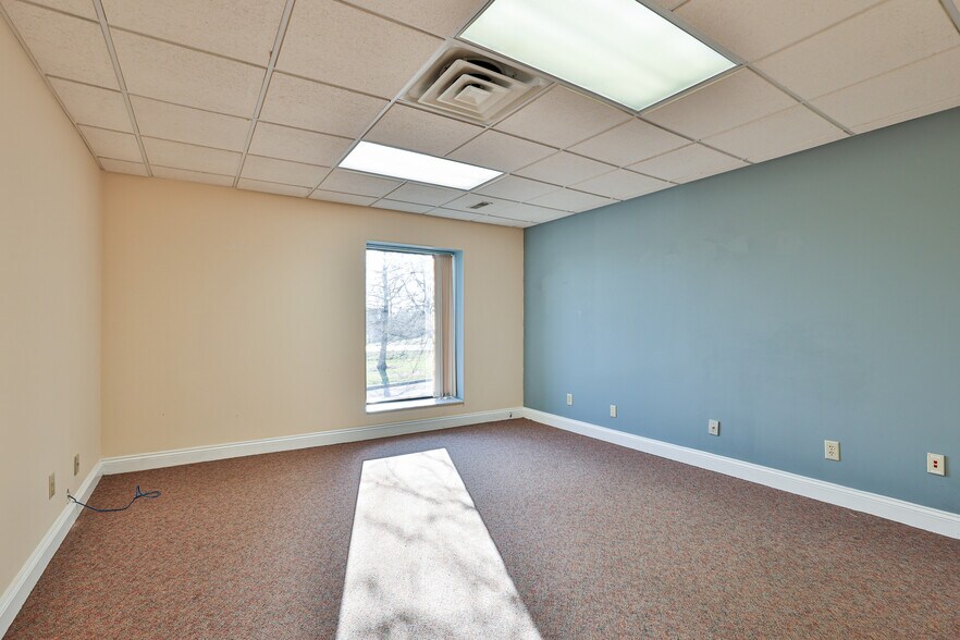 More Photos Of 3989 S US Route 42, Lebanon Office For Sale