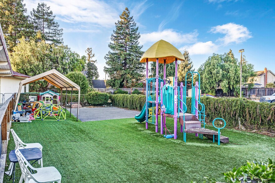 More Photos Of 35660 Cedar Blvd, Newark Religious Facility For Sale