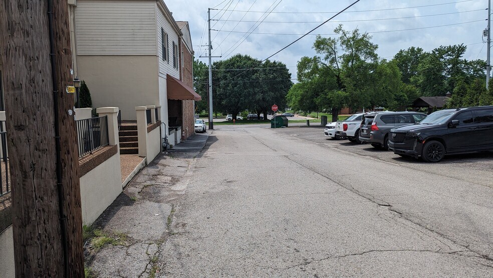 More Photos Of 114 N Main St, Goodlettsville Storefront Retail Office For Sale