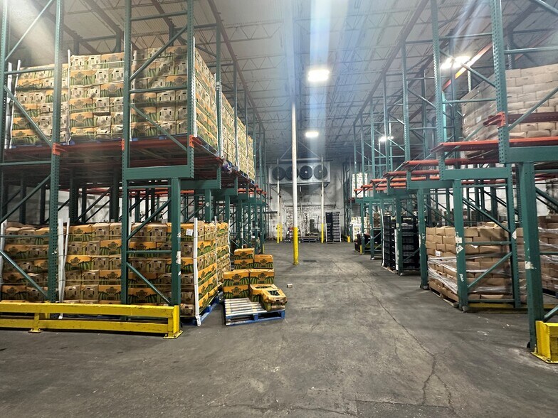 More Photos Of 2216 Silver St, Houston Refrigeration Cold Storage For Sale