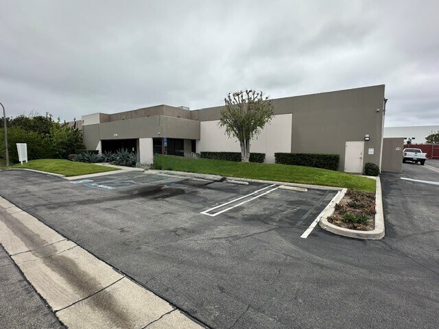 More Photos Of 17391 Mount Cliffwood Cir, Fountain Valley Manufacturing For Lease