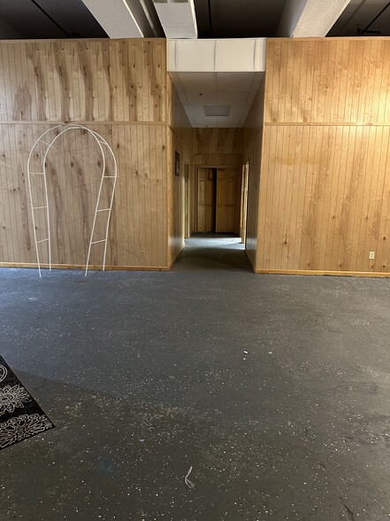 More Photos Of 1 Buffalo Ave, Concord Loft Creative Space For Sale