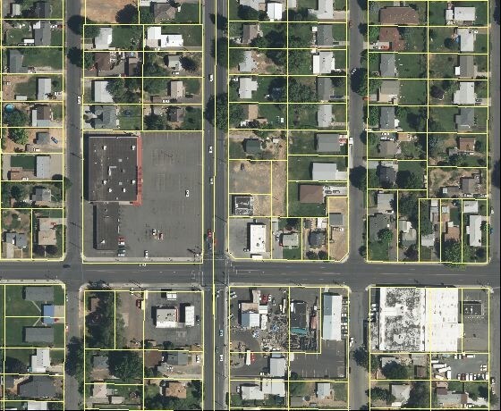 More Photos Of 1412-1430 S 3rd Ave, Yakima Storefront For Lease
