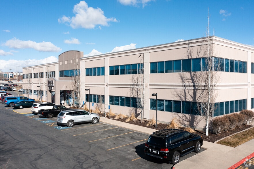 More Photos Of 1492 W Antelope Dr, Layton Medical For Lease