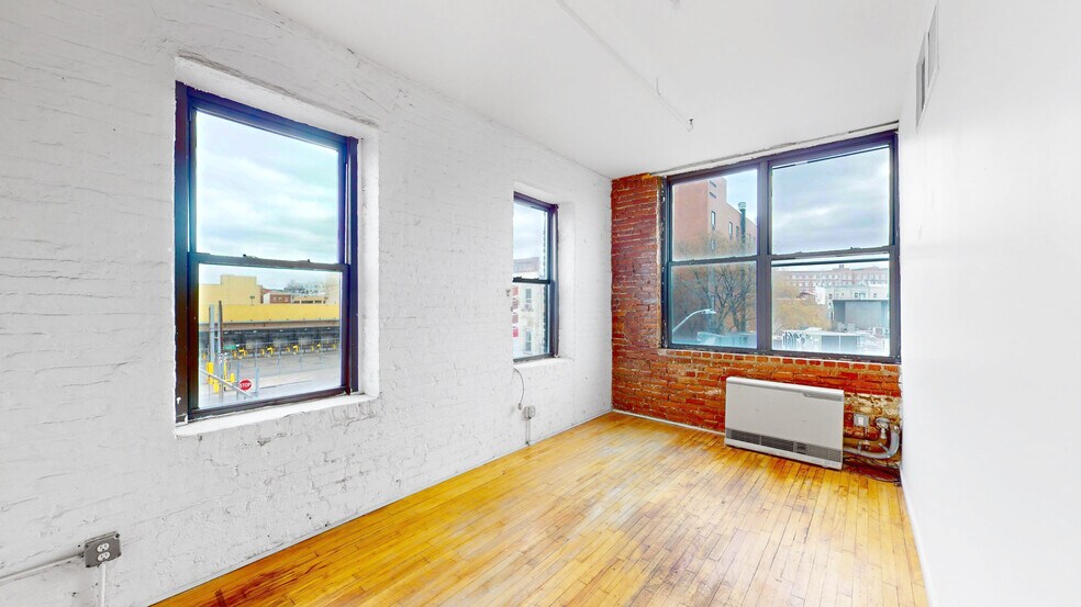 More Photos Of 257-261 Varet St, Brooklyn Manufacturing For Lease