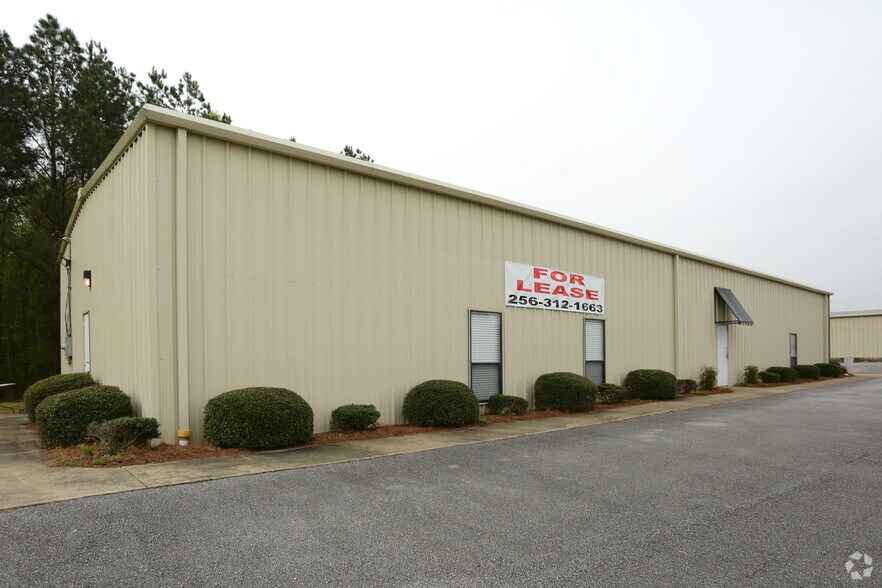 More Photos Of 82 Industrial Blvd, Attalla Medical For Lease