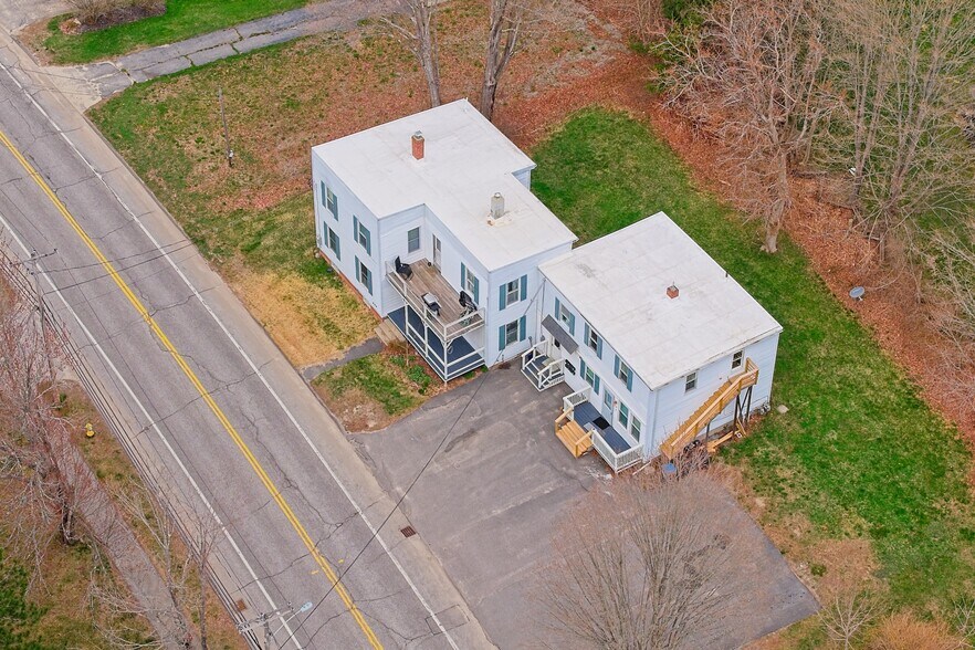 More Photos Of 15 South St, Freeport Apartments For Sale