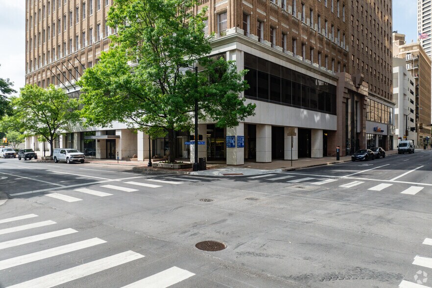 More Photos Of 307 W 7th St, Fort Worth Office For Sale