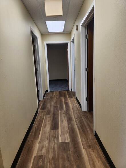 More Photos Of 10221 Desert Sands St, San Antonio Unknown For Lease