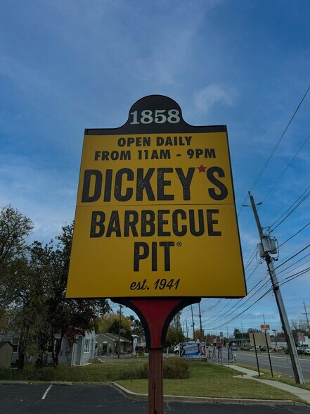 More Photos Of 1858 Burlington Mount Holly Rd, Mount Holly Freestanding For Lease