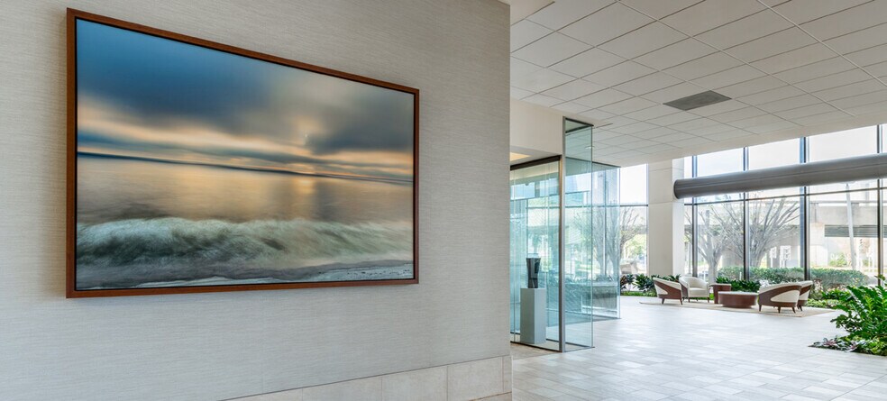 More Photos Of 1200 Riverplace Blvd, Jacksonville Office For Lease