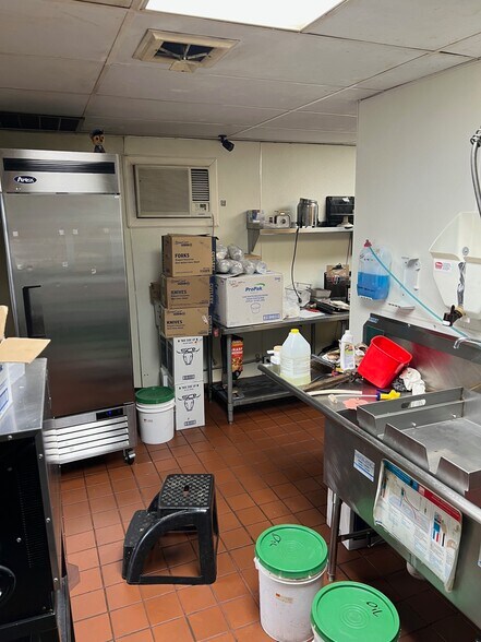 More Photos Of 17650 Highway 65 NE, Andover Fast Food For Sale