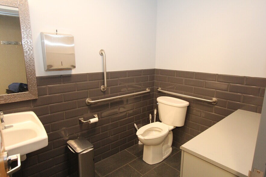 More Photos Of 1225 Atlantic Ave, Rochester Office For Lease