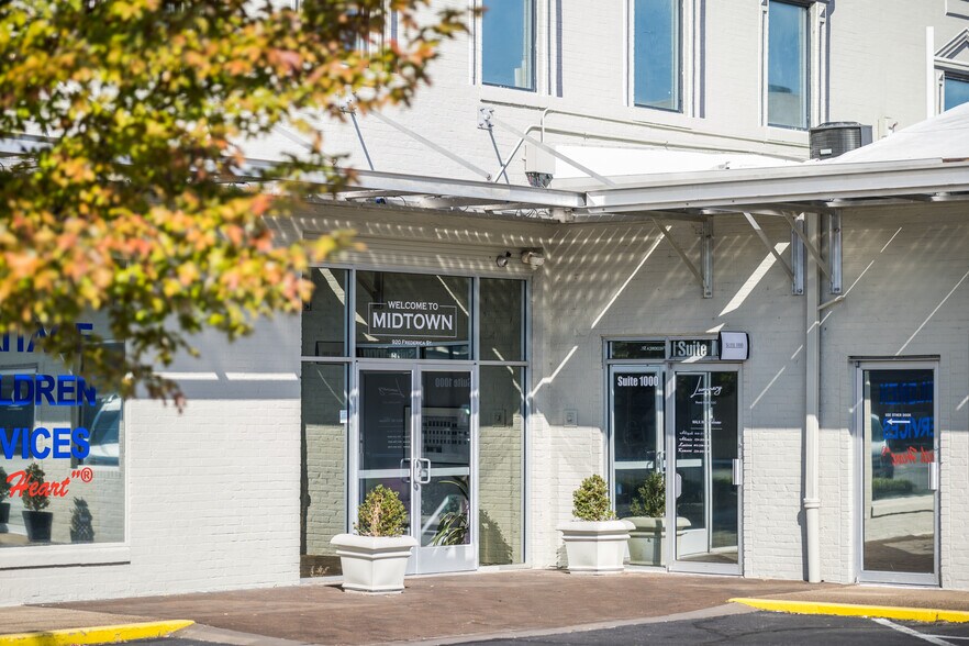 More Photos Of 920 Frederica St, Owensboro Office For Lease