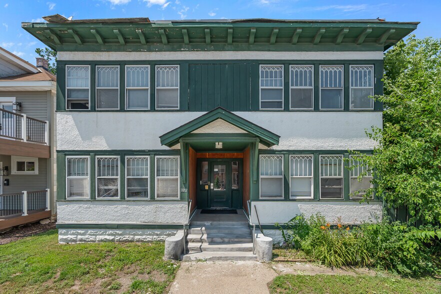 More Photos Of 3012 Bryant Ave S, Minneapolis Multifamily For Sale