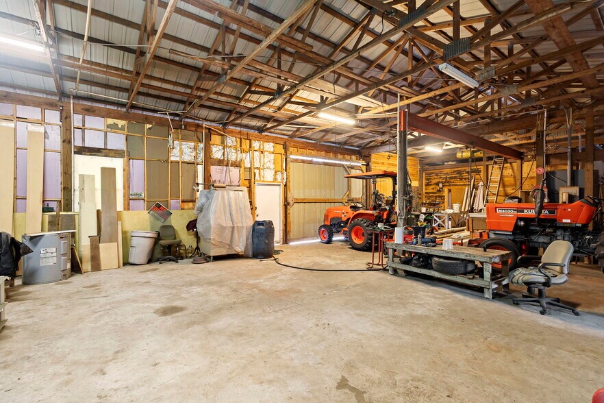 More Photos Of 1056 Reynolds Rd, De Leon Springs Specialty For Sale