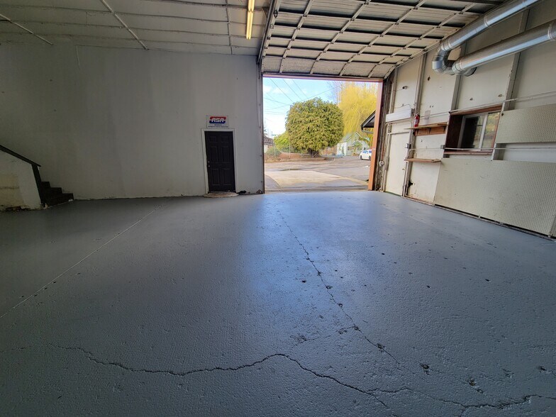 More Photos Of 102 Sales Barn Rd, Kelso Warehouse For Sale