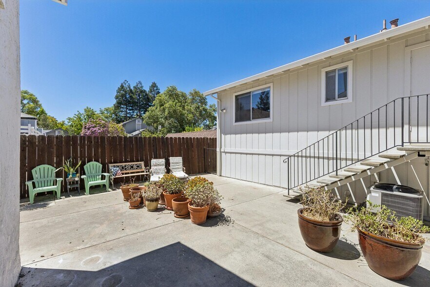 More Photos Of 3851 Vineyard Ave, Pleasanton Multifamily For Sale