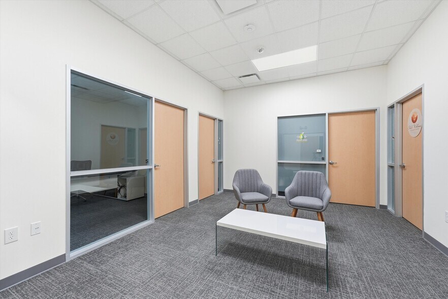 More Photos Of , Pearland Office For Sale