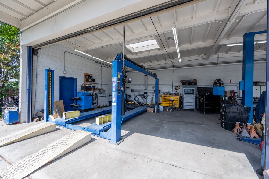 More Photos Of , La Mesa General Retail For Sale