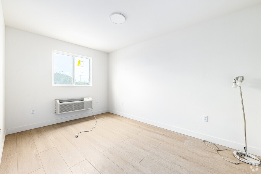 More Photos Of 8717 S Central Ave, Los Angeles Apartments For Sale
