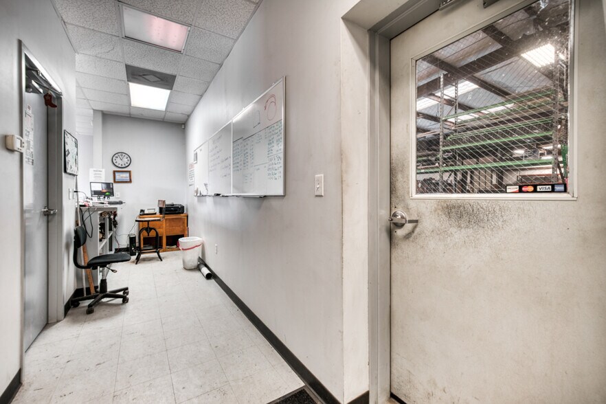 More Photos Of 9360 Osr, Midway Specialty For Lease