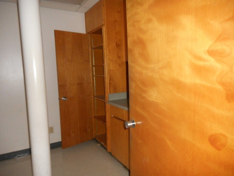 More Photos Of 864 Central Blvd, Brownsville Medical For Sale