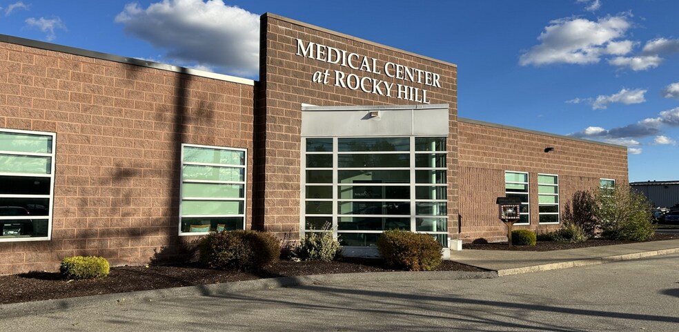 Primary Photo Of 1084 Cromwell Ave, Rocky Hill Medical For Lease