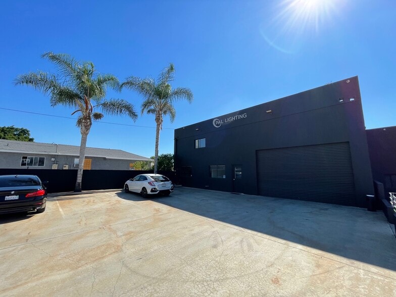 More Photos Of 300-308 E 2nd Ave, La Habra Service For Sale