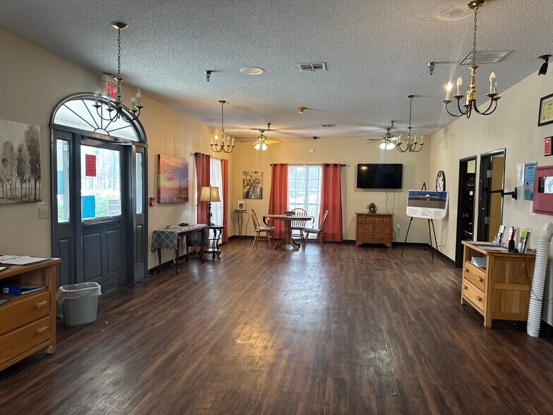 More Photos Of 7001 S Hazel St, Pine Bluff Assisted Living For Sale