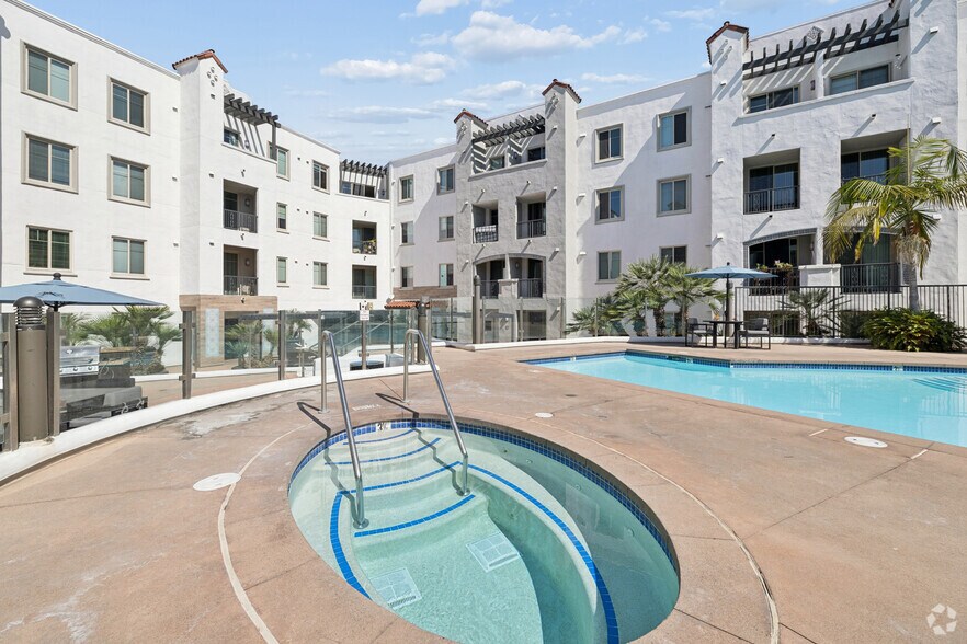 More Photos Of 5395 Napa St, San Diego Apartments For Lease