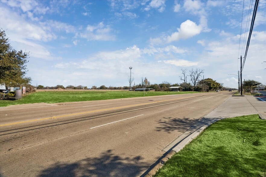 More Photos Of 4205 Pasadena Blvd, Pasadena Land For Sale