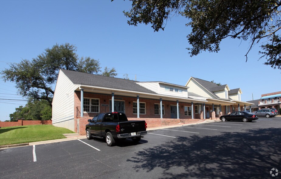 More Photos Of 6160 N Davis Hwy, Pensacola Office For Sale