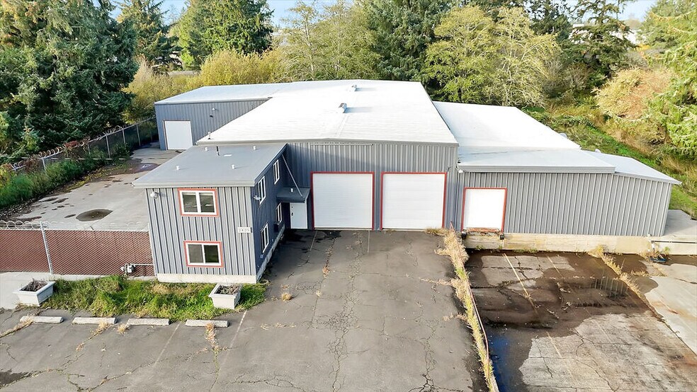 Primary Photo Of 1425 SE 9th St, Warrenton Warehouse For Sale