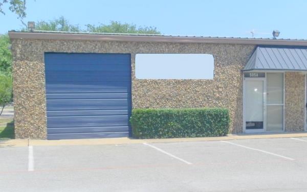 More Photos Of 605 S Sherman St, Richardson Unknown For Lease