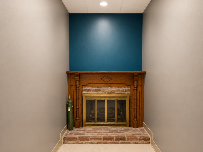 More Photos Of 210 N Liberty St, Jackson Storefront Retail Office For Sale