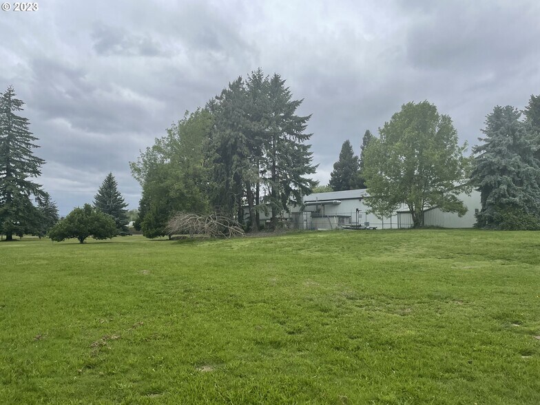 More Photos Of 340 NE Marine Dr, Portland Land For Sale