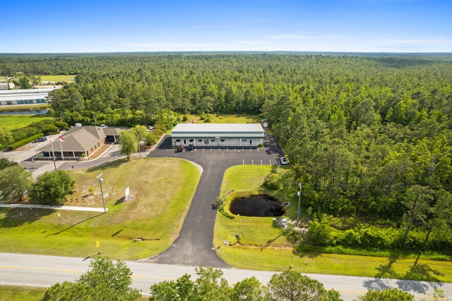 More Photos Of 3000 George II Hwy, Southport General Retail For Sale