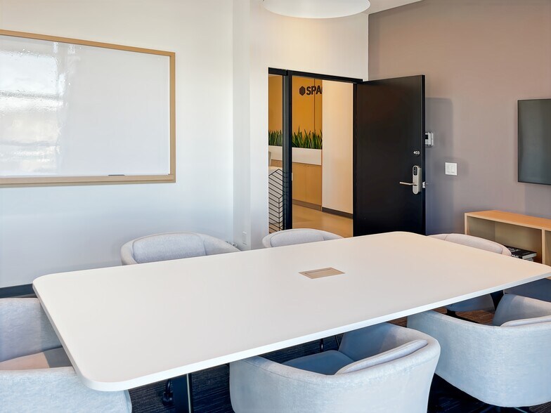 More Photos Of 3211 152 St, Surrey Coworking Space