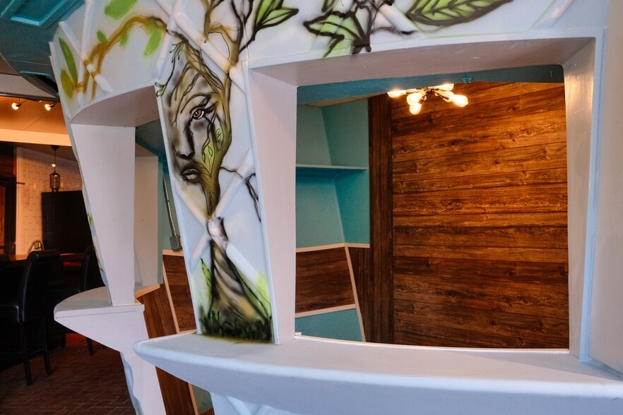 More Photos Of 5804 54th Ave N, Kenneth City Restaurant For Lease