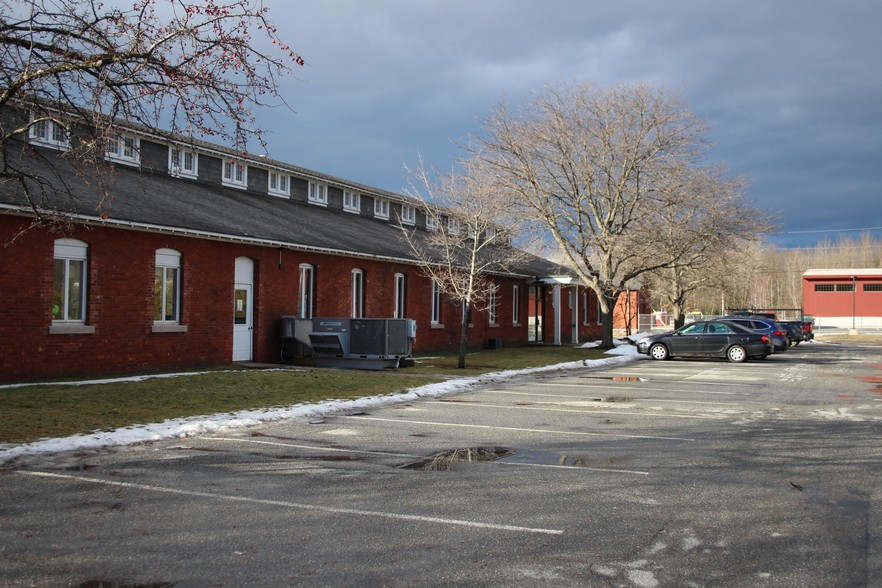 Primary Photo Of 462 Hegeman Ave, Colchester Office For Lease