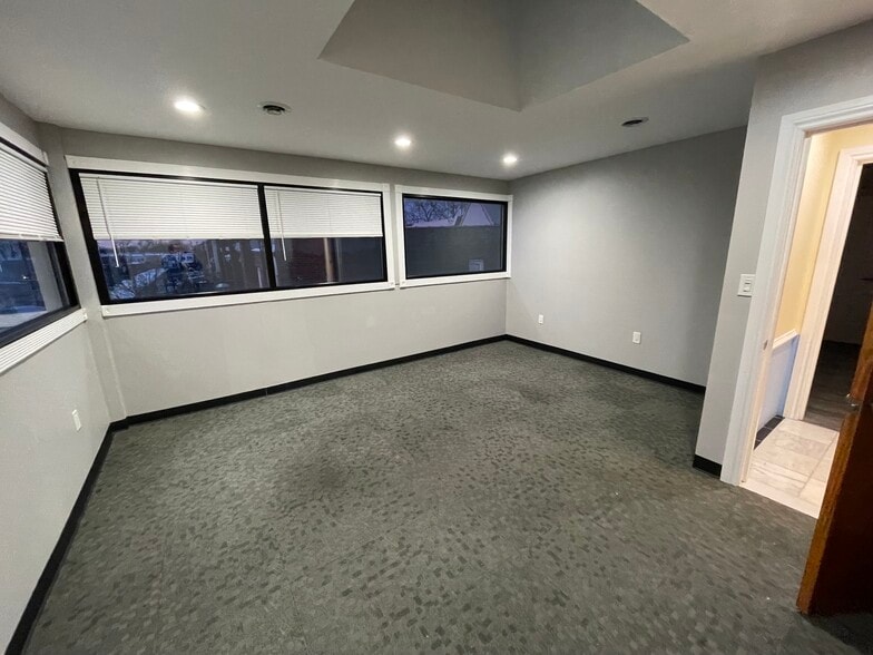 More Photos Of 3041 Avenue U, Brooklyn Medical For Lease