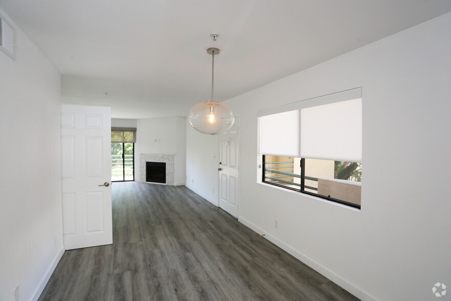 More Photos Of 8815 Cynthia St, West Hollywood Apartments For Sale