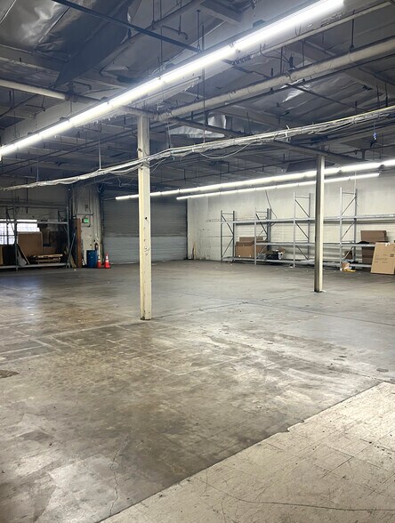 More Photos Of 3660 S Hill St, Los Angeles Manufacturing For Lease