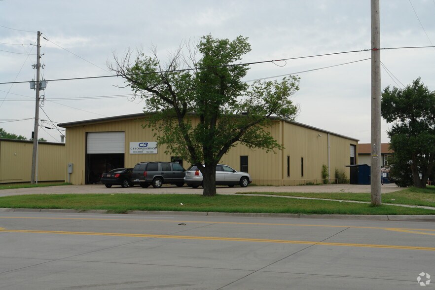 More Photos Of 2437 S Meridian Ave, Wichita Warehouse For Lease