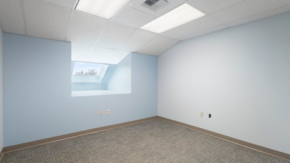 More Photos Of 220 E Rowan Ave, Spokane Medical For Lease